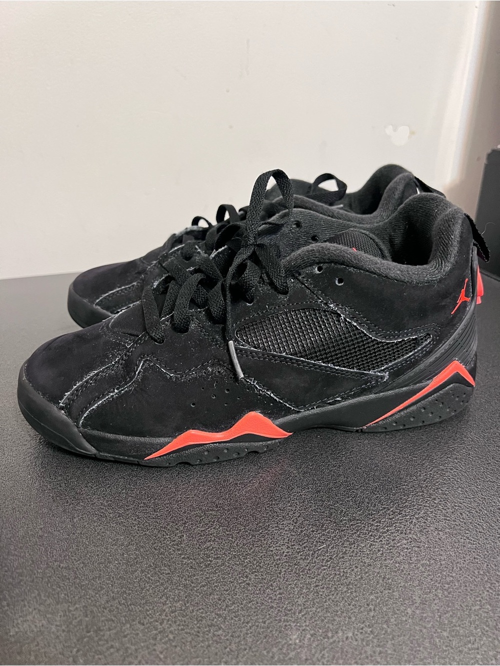 Jordan 92 MVP Black Red Sneakers Youth 7Y / Women’s 8.5
